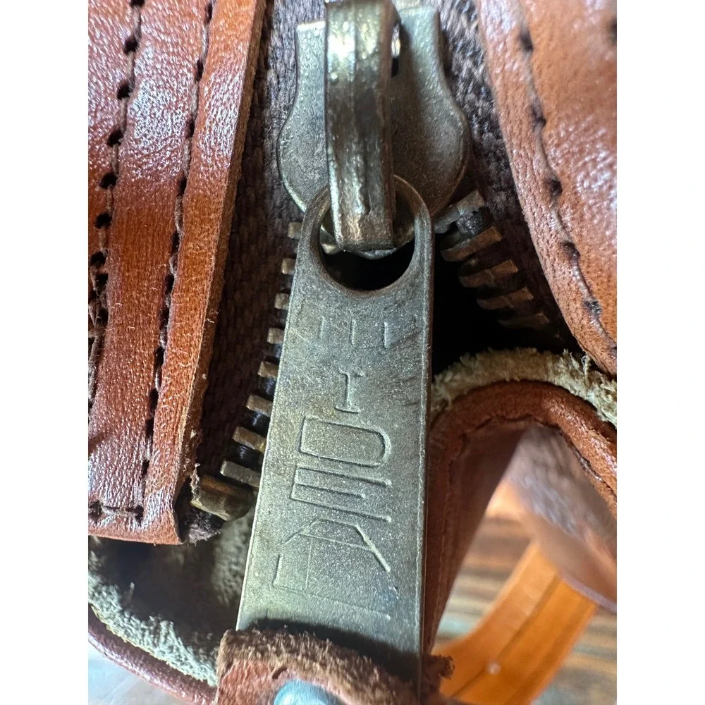 Vintage Hand Tooled Mexican Leather Crossbody Bag Aztec Calendar Mayan Pyramid - Picture 13 of 17